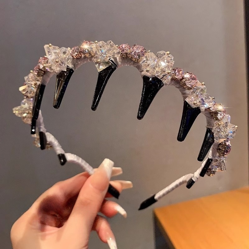 Women's Party & Daily Use Non-Slip Teeth Hair Band with Artificial Crystals