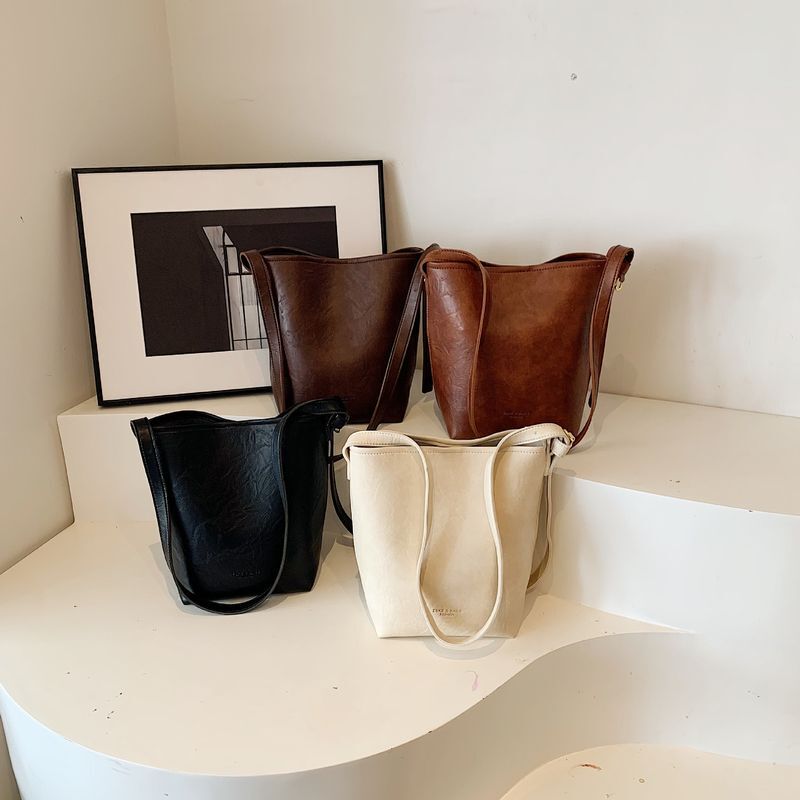 Advanced, Fashionable, Simple, Mother And Child Bucket For Women 2024 New Niche Design, Versatile Single Shoulder