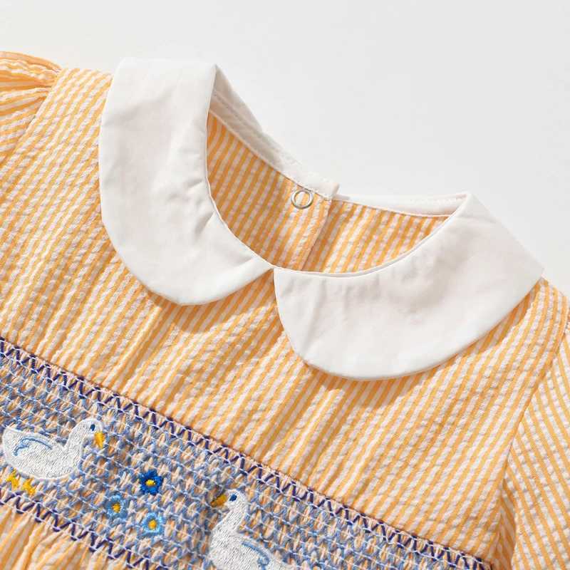 Little fur summer cute baby clothing animal duck embroidery childrens girl Par princess dress childrens clothing vest W250326