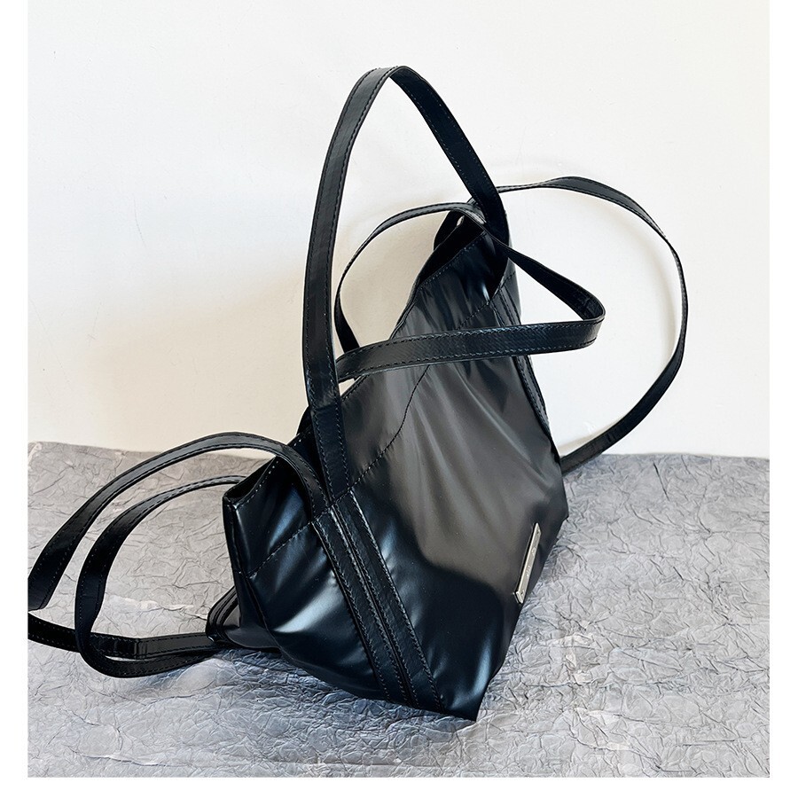 Matin Kim Women's Bag, Korean Niche Blogger's Same Shiny Casual Minimalist Style, One Shoulder Hand-Held Armpit Bag