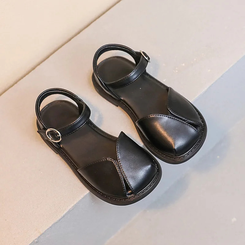 Girls Summer Sandals Toe-covered Anti-kick Children Flat Sandals Princess Retro Classic Ins Fashion Soft Chic 250326