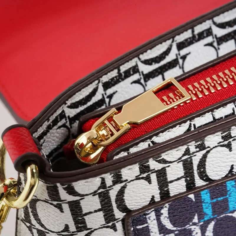 CH Shoulder Letters Printed Daily Commuter Classic Women's Handbag Niche Design Fashion Crossbody Bag Temperament