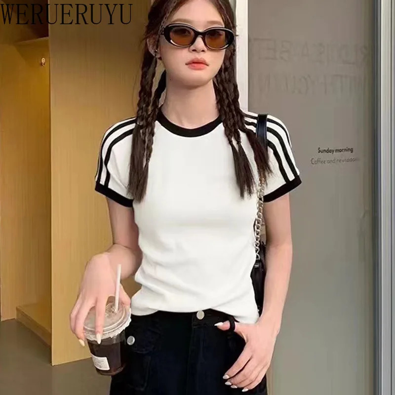 Summer solid T-shirt short sleeved Y2k top womens clothing Korean fashion black and white street clothing womens casual T-shirt 250321