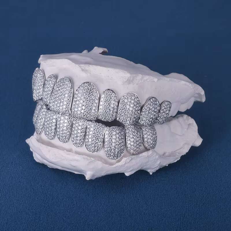 Factory Customized Top Bottom 1 - 10 S925 Silver 10K 14K 18K Solid Gold VVS Moissanite Lab Diamond Iced Out Grillz for Teeth