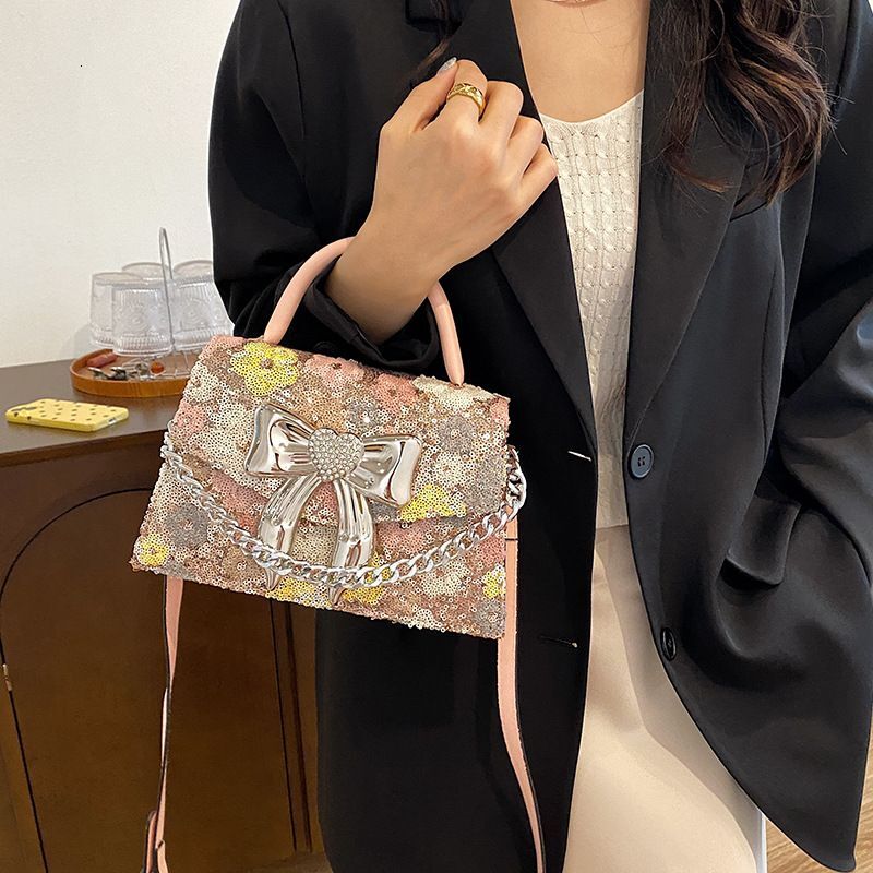 Women's 2024 European And American Fashion Portable Crossbody Shoulder Tote Bag