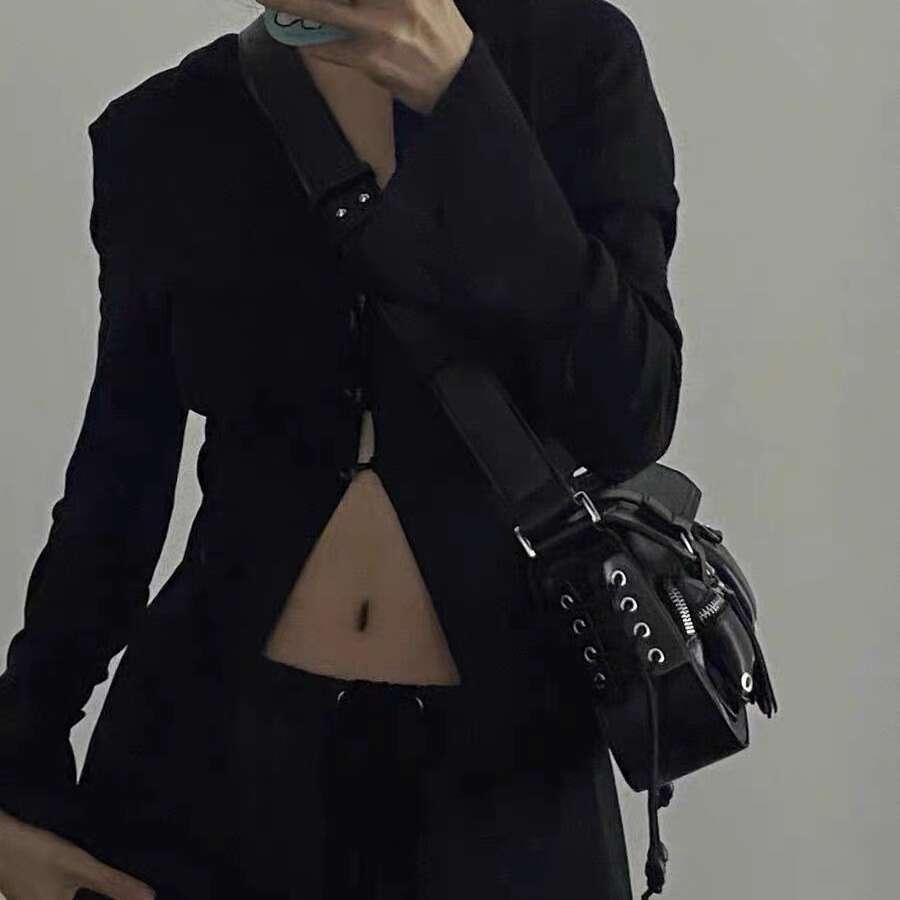 Texture trendy and cool hot girl armpit stick for women 2025 new niche design motorcycle versatile single shoulder crossbody bag