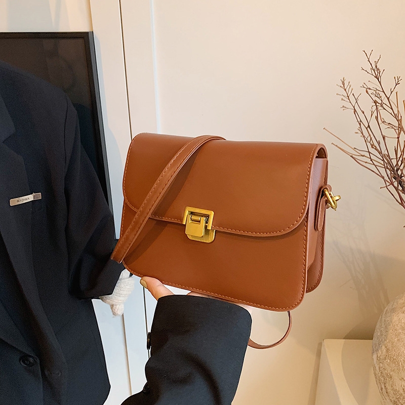 Hot selling high-grade small bag women's new fashion fashion texture niche pop crossbody bag women's single shoulder small square bag