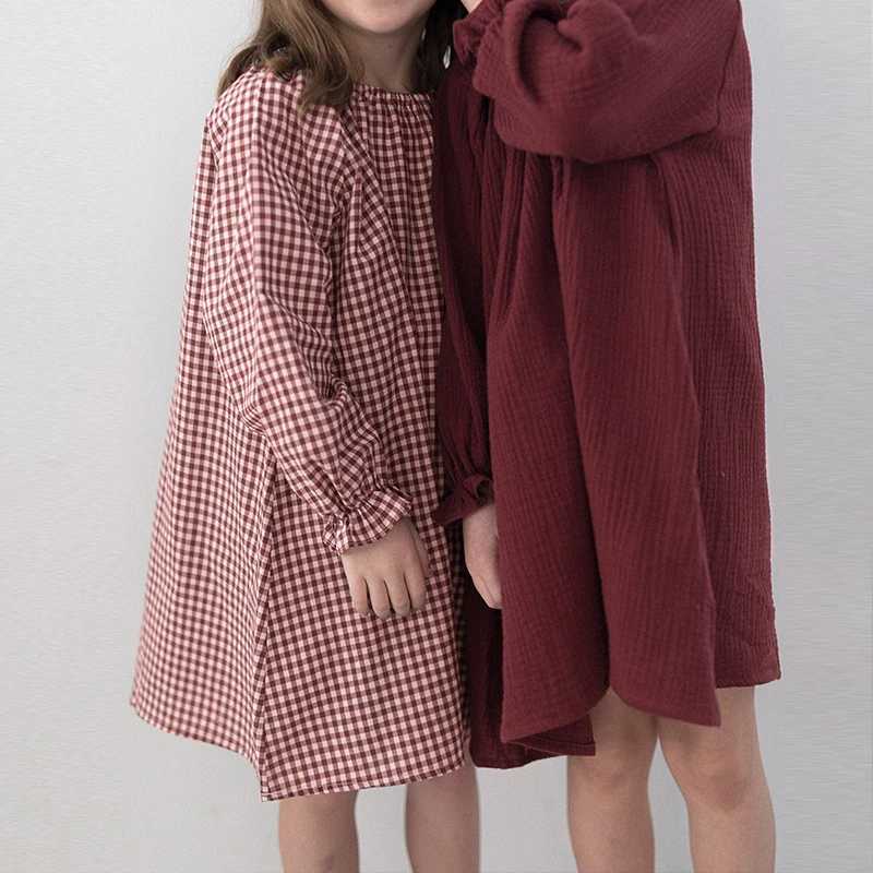 New cotton red checkered dress for spring 2024 suitable for girls cute double Gaussian long sleeved evening gown womens loose dress W250326