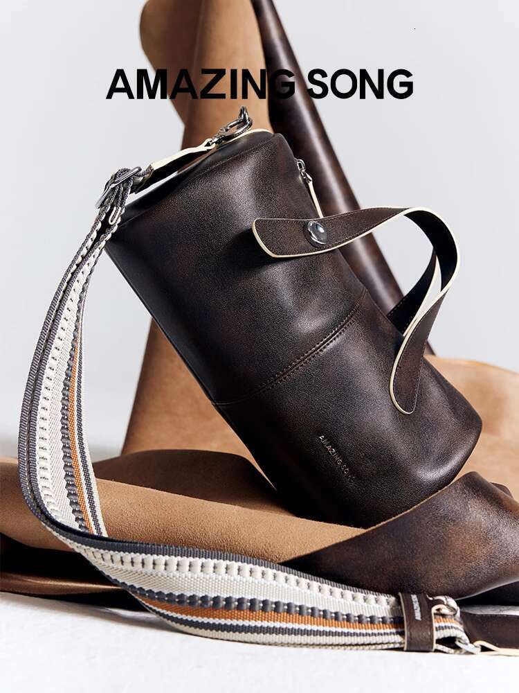 Amazing Song Berry Bag Fashionable and atmospheric