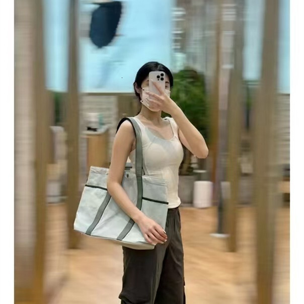 Women's Tote 20L Large Capacity Storage Shopping Mommy Bag Waterproof Leisure Handbag Live Streaming