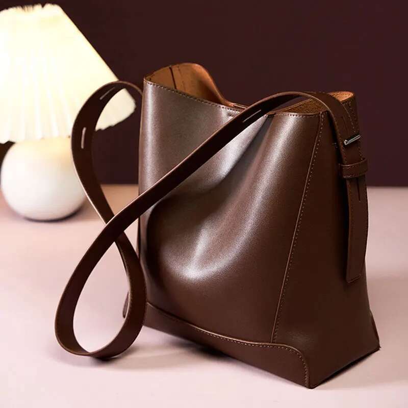 Cowhide Women's Shoulder Bag Fashion Trend Designer Bucket Large Capacity Genuine Leather Women Crossbody Bags