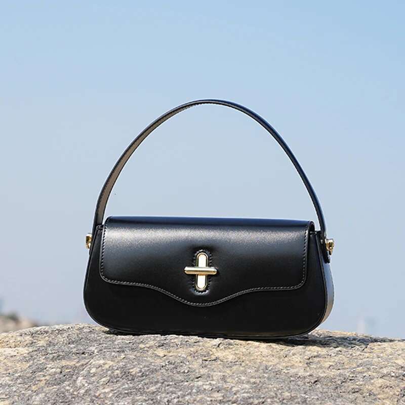 2025 New Genuine Leather Women's Stick Senior Designer Shoulder Bag Fashion Handbag Commuter