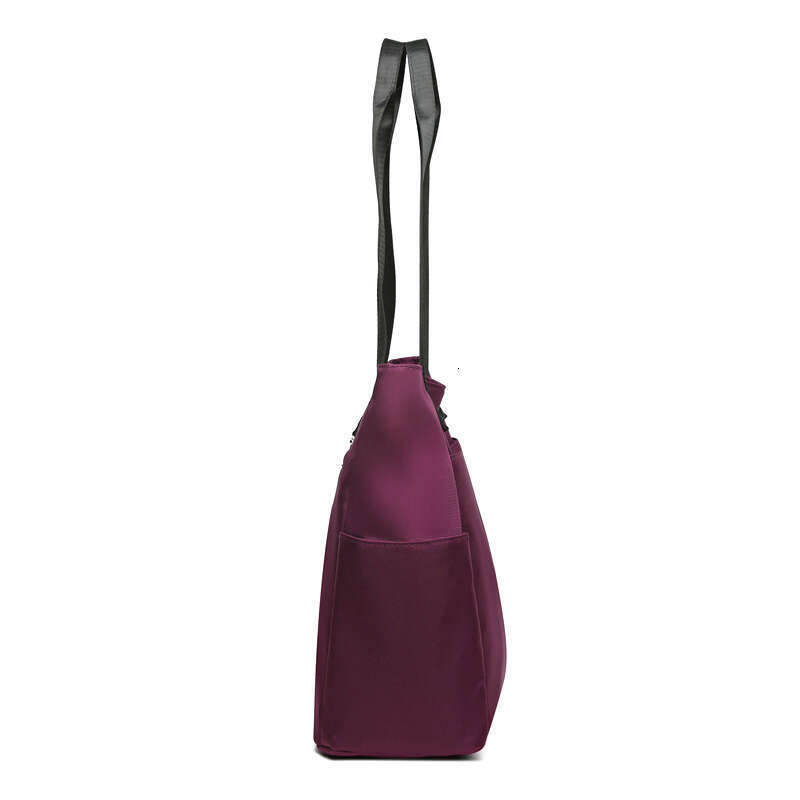 2023 New Handbag Shoulder Women's Korean Edition Popular Simple Solid Color Large Capacity Nylon Bag