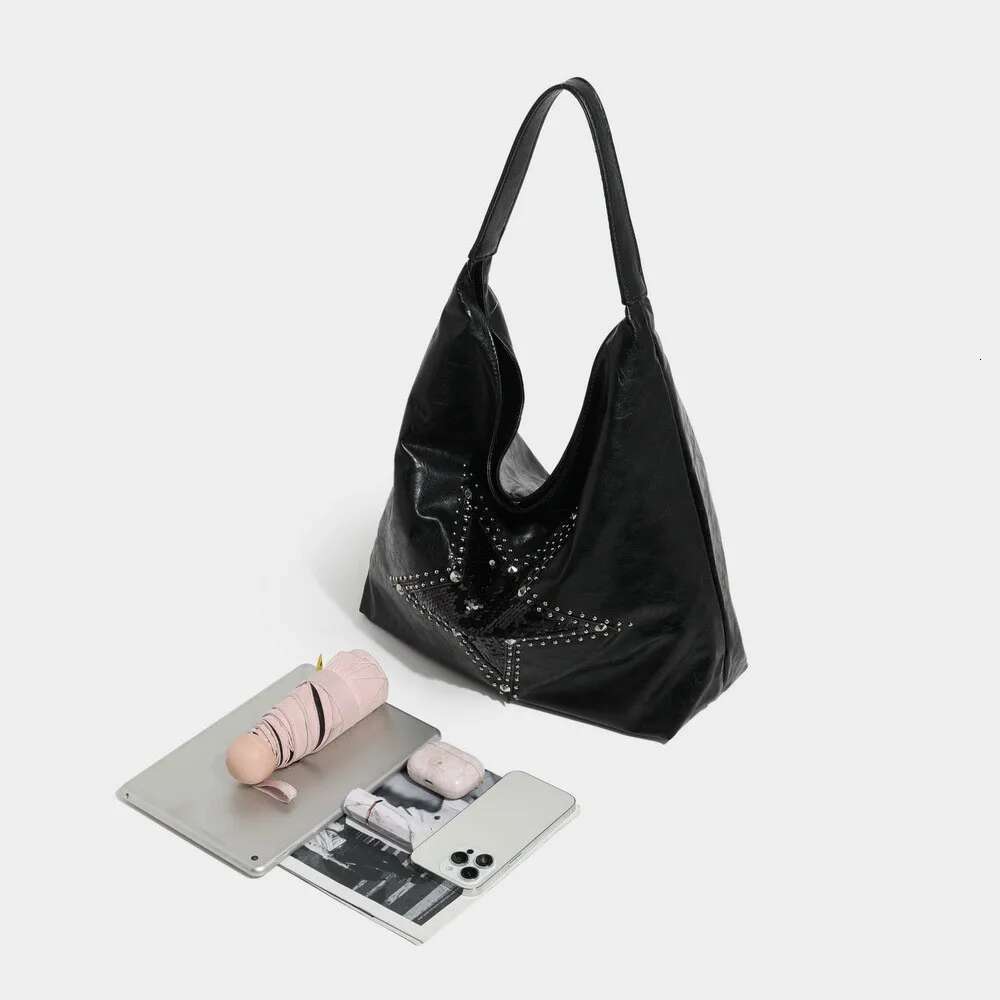 Large Capacity Rivet Punk Bag For Women New Retro Texture Single Shoulder Tote Bags Fashion Versatile Casual Ladies Handbags