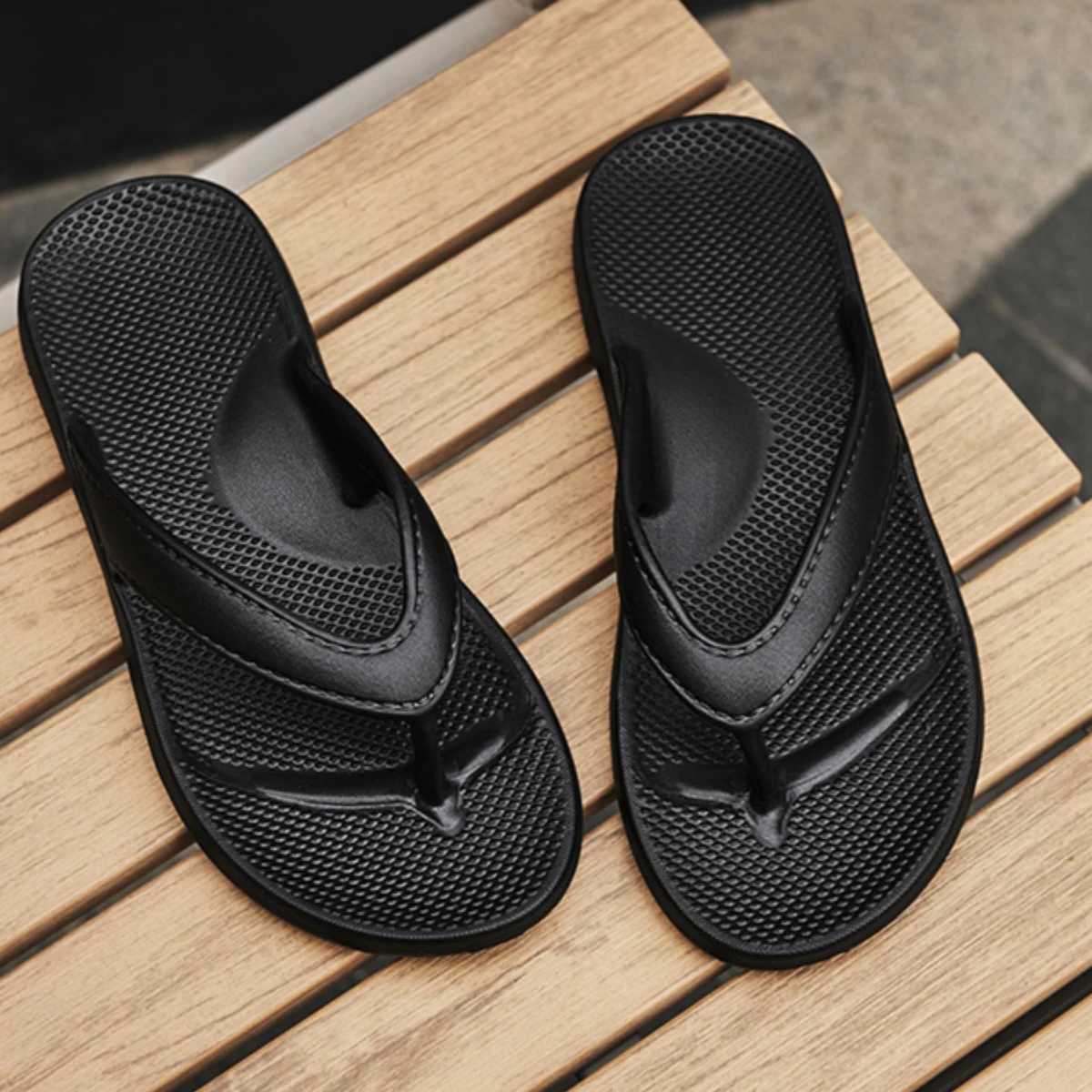 Mens flip up N-slip flat sandals EVA summer 2024 womens slippers lightweight casual beach shoes solid bathroom slippersXJ250326