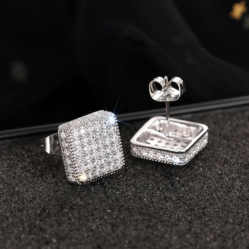 2025 Hip Hop Sparkling Ins Top Sell Luxury Jewelry 925 Sterling Silver 18K Gold Pave White Sapphire CZ Diamond Gemstones Party Women Square Simple Fas