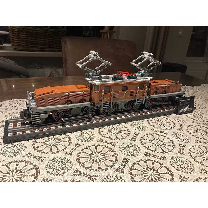 Creative Expert Crocodile Motorcycle Building Blocks Train Rail Car Model Compatible with 10277 Brick Toys Childrens GiftsXJ250326