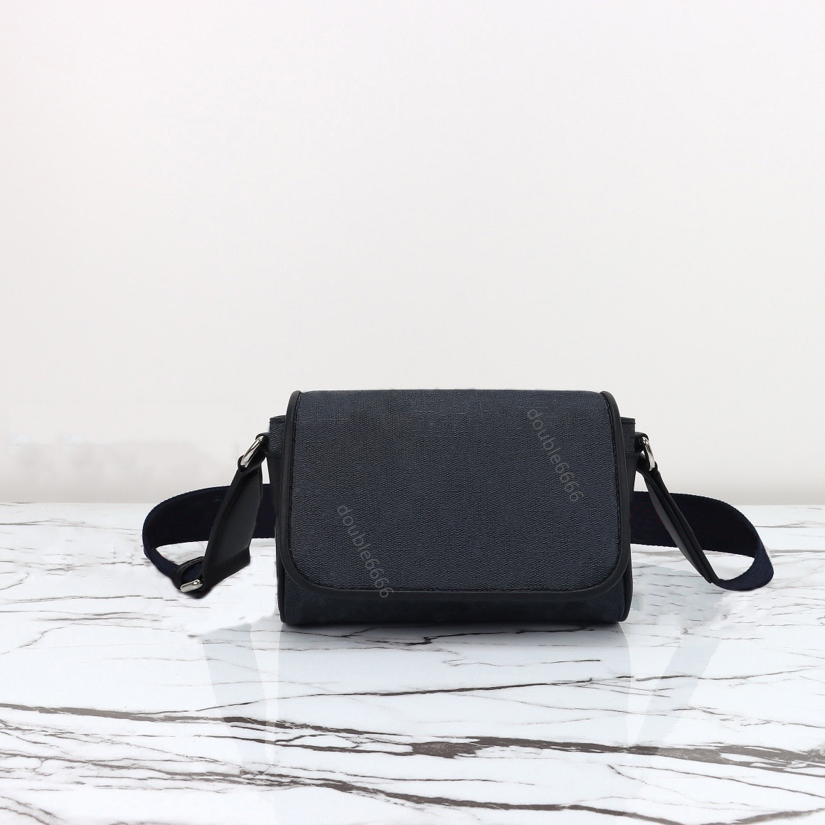 Designer Men Messenger Bags handbags Bag Man Tote Briefcase Shoulder Bag Portfolio Belt Crossbody Purse Satchel check Backpack Flip bag phone bag