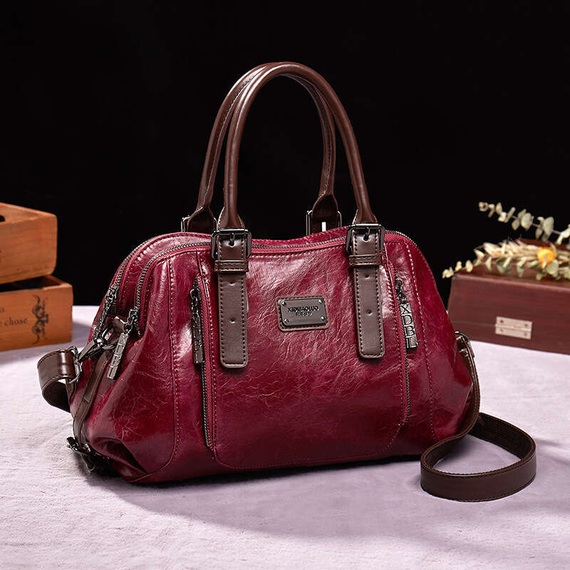 97 2024 Xiti Paul's new fashionable crescent bag, hand-held crossbody, large capacity multi compartment women's bag