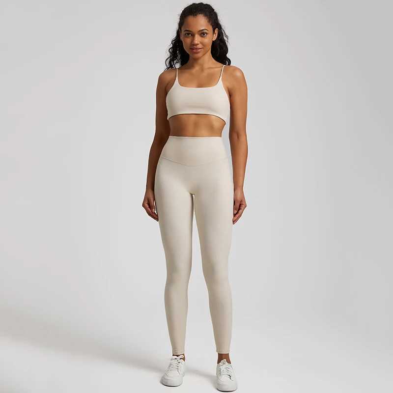 Soft two-piece gym set suitable for womens exercise fitness suit backless sports bra set new matching yoga pants set W250326