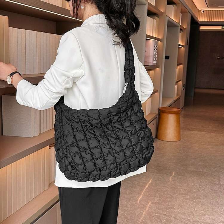 b2 New Korean Fold Cloud Versatile Fashion One Shoulder Handheld Dumpling Large Capacity Down Cotton Underarm Women's Bag