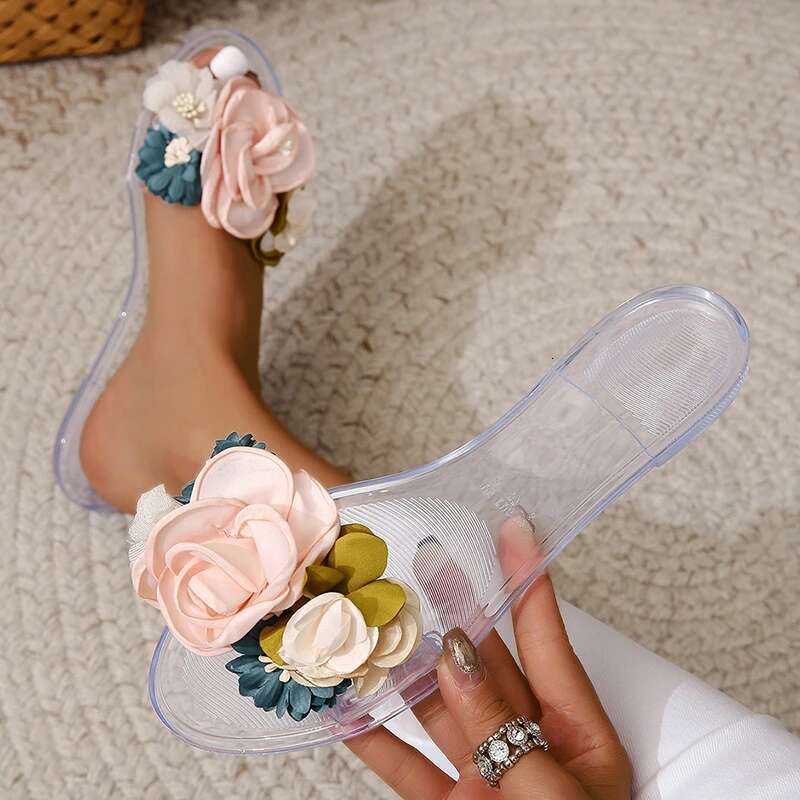 2025 Summer New Women's Slippers Casual, Comfortable, Lightweight, Designer Fashion Beach Women's Shoes