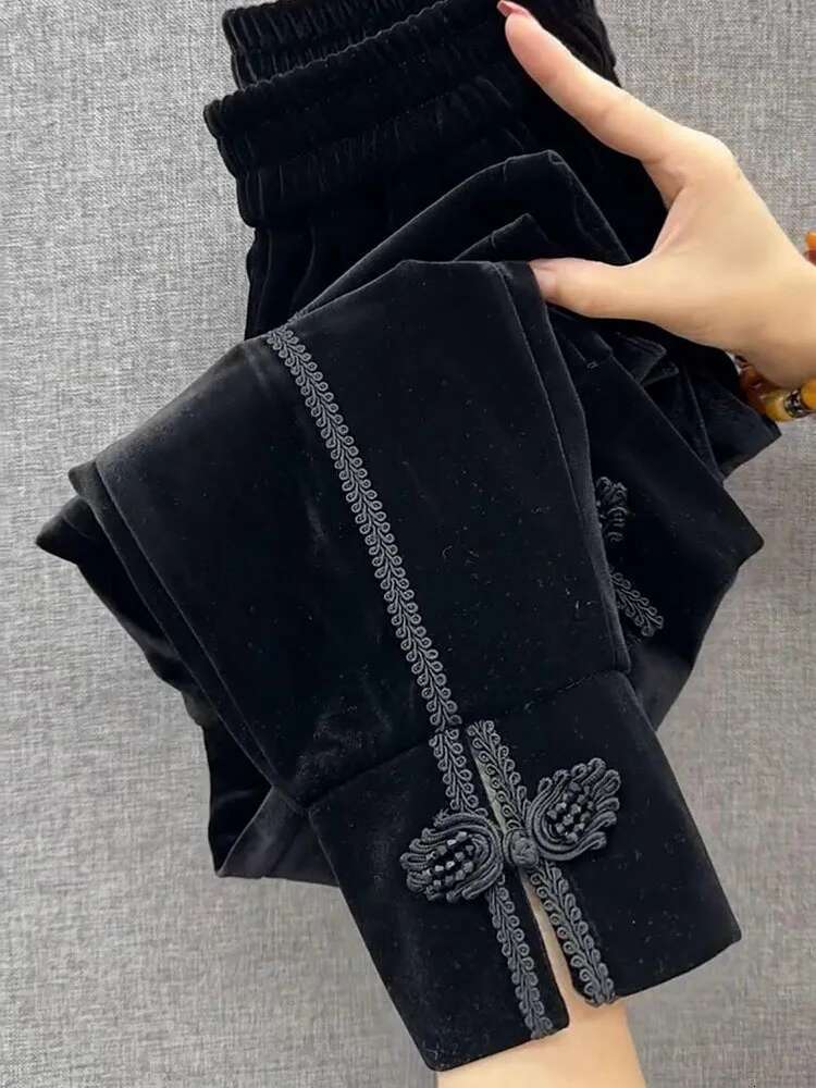 2024 Autumn And Winter New Retro Buckle Nine Point Veet Women's Korean Version High Waisted Versatile Harem Pants Trend