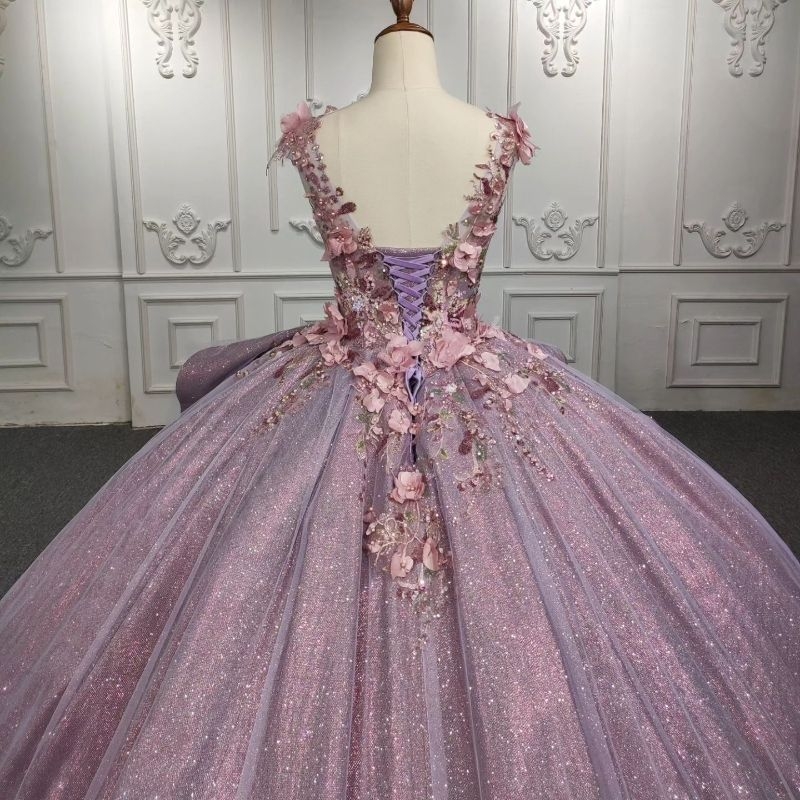 Lavender Shiny V Neck Quinceanera Dresses Crystal Beaded Sequin Appliques 3D Flower Cocktail Party Birthday Dress vestidos de 15 anos Sweet 16 Dress