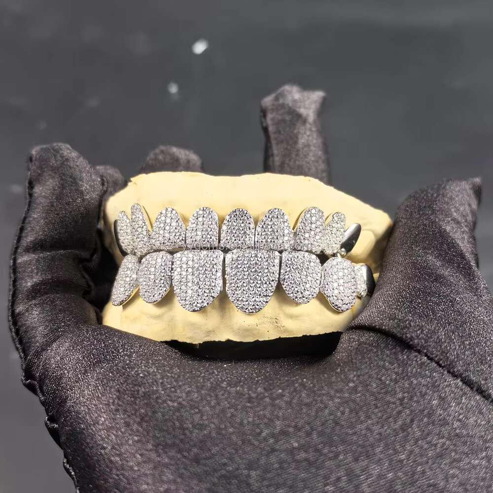 Custom Personal Jewelry Iced Out VVS Moissanite Diamonds Inlaid 925 Sterling Silver Hip Hop Gold Plated Grillz for Teeth Brace