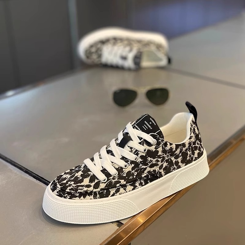 2025S New Trend Designer Canvas Thin In Spring Versatile And Breathable Casual Thick Soled Board Men S Sports Niche Cloth Shoes Trendy Shoes