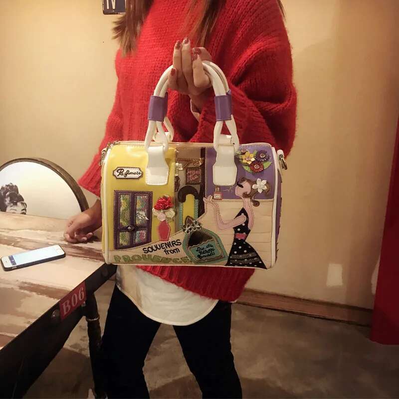 European And American Embroidered Three-Dimensional Women's New Large Capacity Shoulder Boston Trendy Crossbody Bag Vip