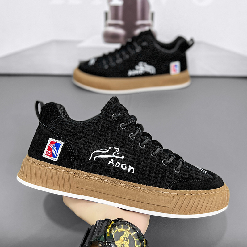 2025S New Trend Designer Canvas Versatile In Spring Corduroy Casual Board One Foot Pedal Soft Soled Sports Shoes Trendy Men S Shoes