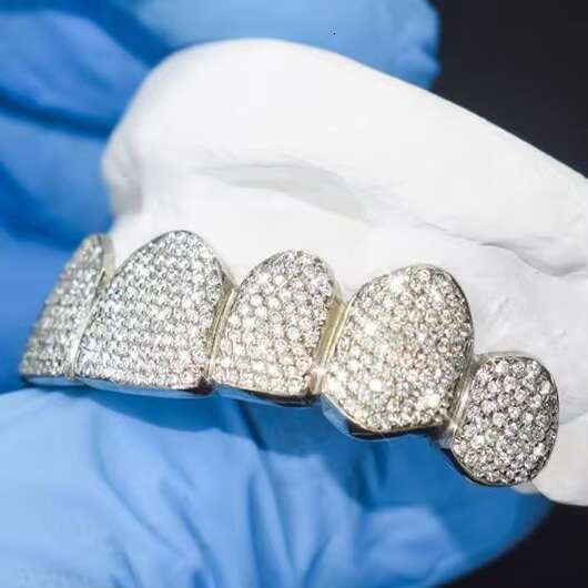 New Arrival Grillz Teeth Custom 8 Top 8 Bottom Moissanite Iced Bling Grills Teeth Grillz Hip Hop Teeth