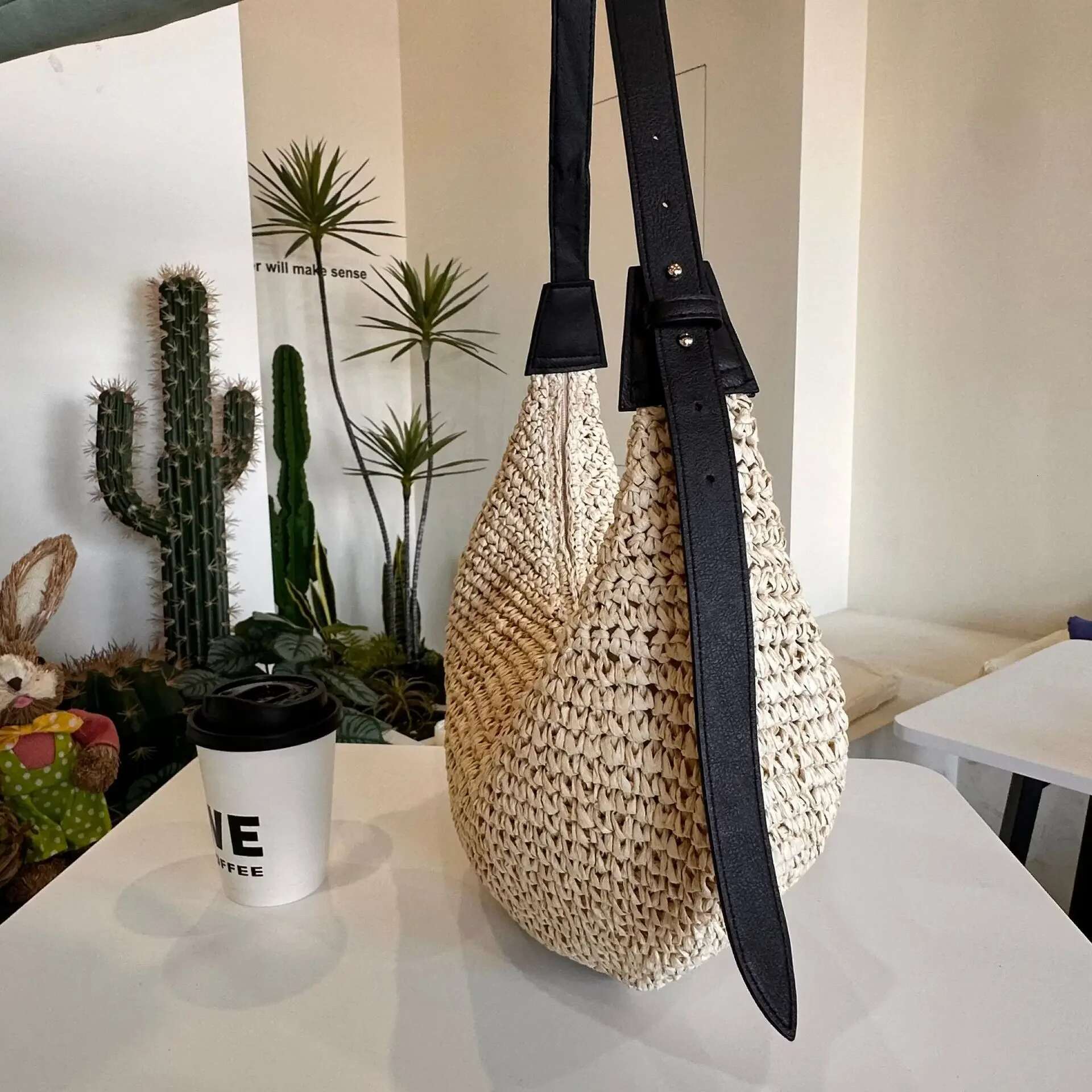 Grass Woven Shoulder With Contrasting Colors Casual And Simple Crossbody Bag Large Capacity Underarm Handbag For Commuting