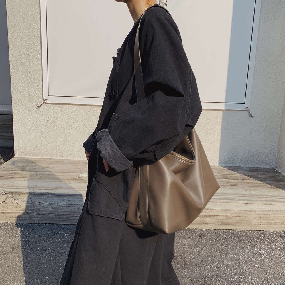 1d Korean version daily soft collapse extremely simple style shoulder big 2025 new women's large capacity crossbody bag