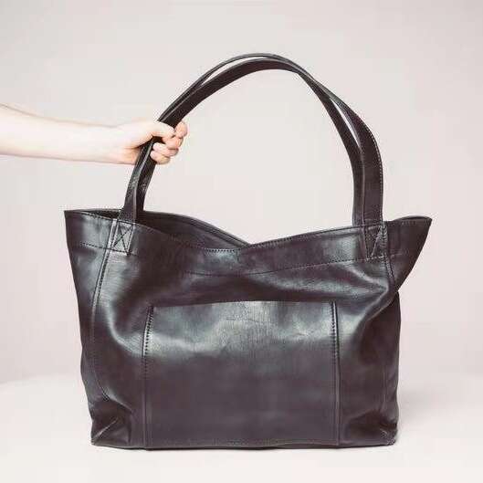 Pocket Women's Big Soft Handheld One Shoulder Oil Wax Leather Large Capacity Fashion New Tote Bag Women
