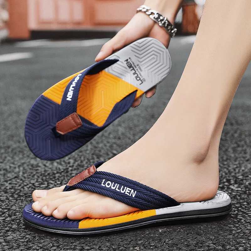 2024 New Flip-flops Slippers Men Summer Lightweight Sandals Mens Simple Casual Sandals Indoor and Outdoor Beach ShoesXJ250326