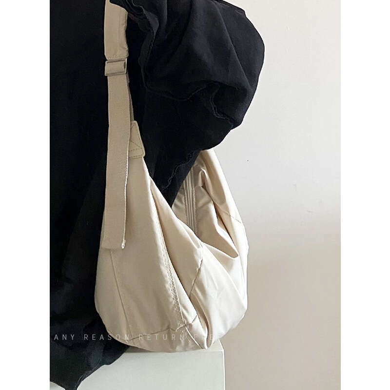1f Shoulder women's 2025 autumn winter new large capacity dumpling bag, down cotton simple and versatile shoulder bag