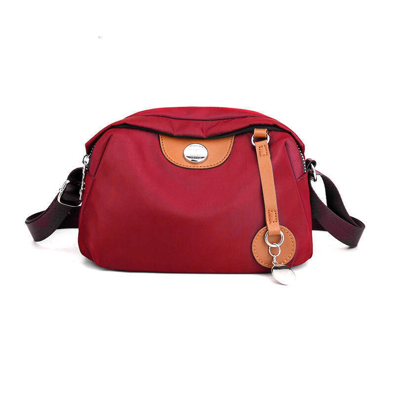 New Women's Nylon Shoulder Simple Contrast Color Large Capacity Crossbody Casual and Lightweight Middle aged Mom's Bag