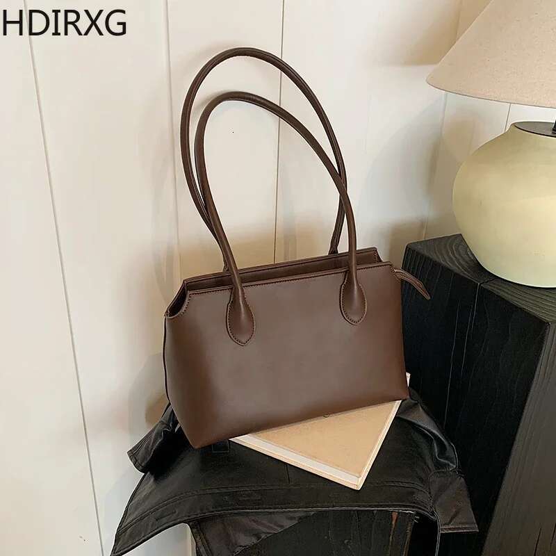 Retro Women's Underarm Bag 2024 High-End Texture Niche Woman Crossbody Casual Shoulder Autumn Bags Lightweight New Style