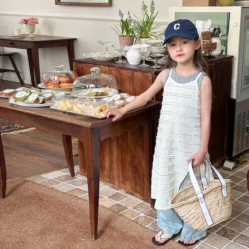 Childrens clothing girl sleeveless dress 2024 summer new fashion mid length lace solid color casual princess slippers W250326