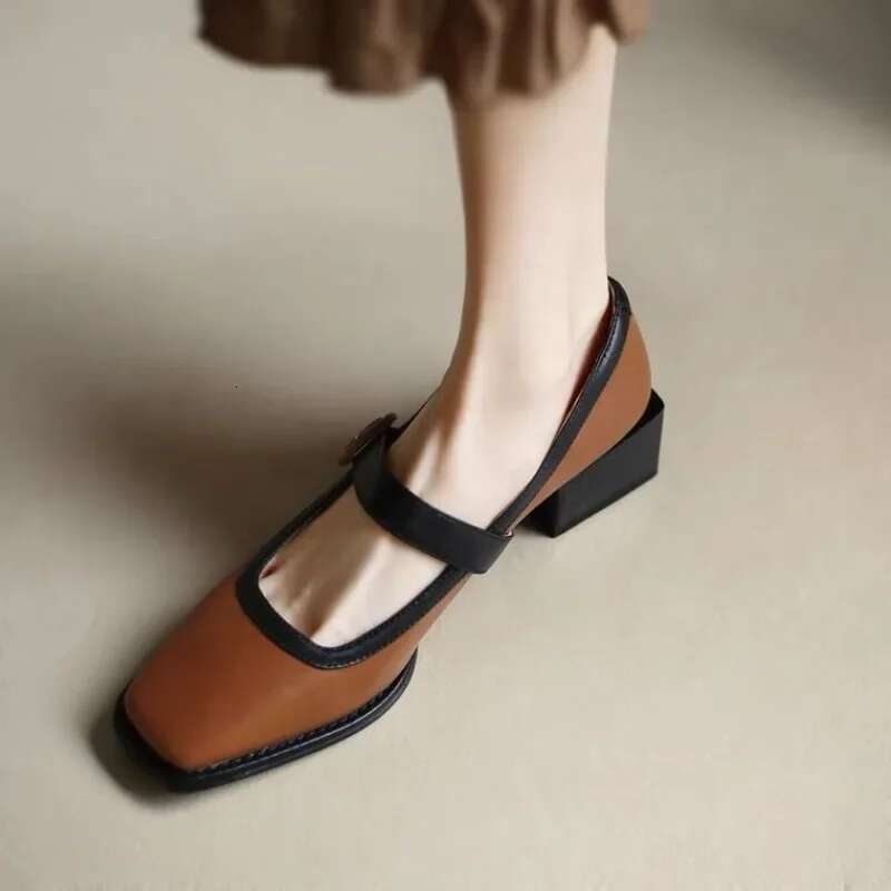 2025 Summer New Low Heel Shallow Mouth Single Button Shoes for Daily Commuting Multi functional Designer Fashion Square Heel Shoes
