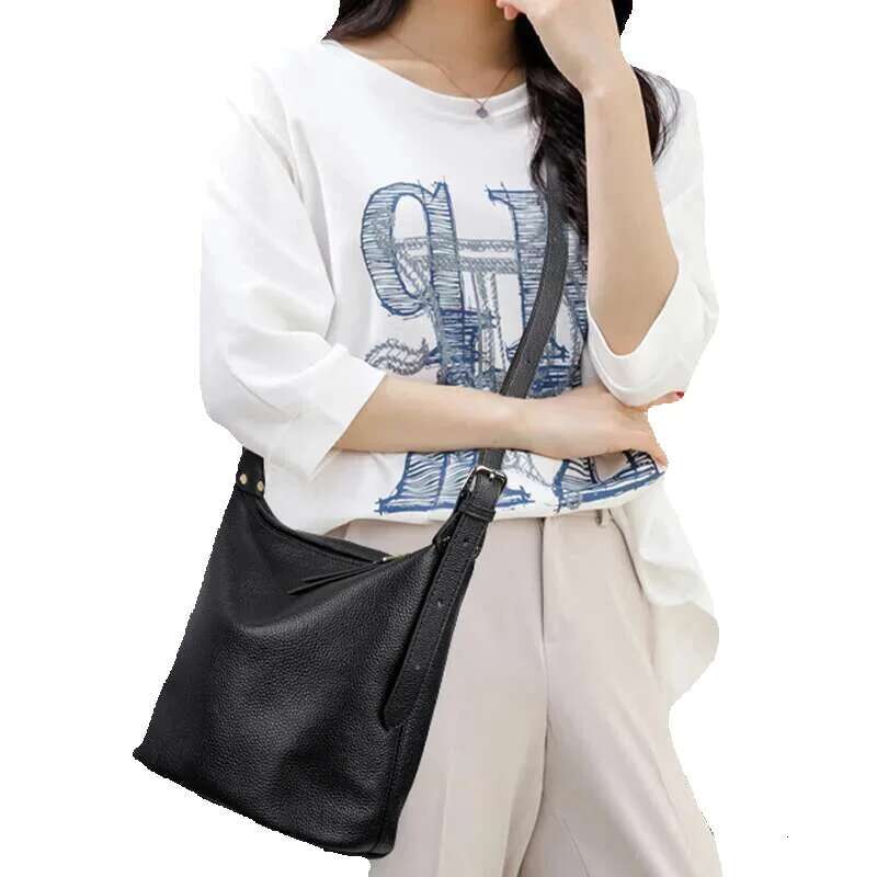 Genuine Women's Casual Handbag Simple Large Capacity Tote Cow Leather Ladies Commuting Single Shoulder Crossbody Bag