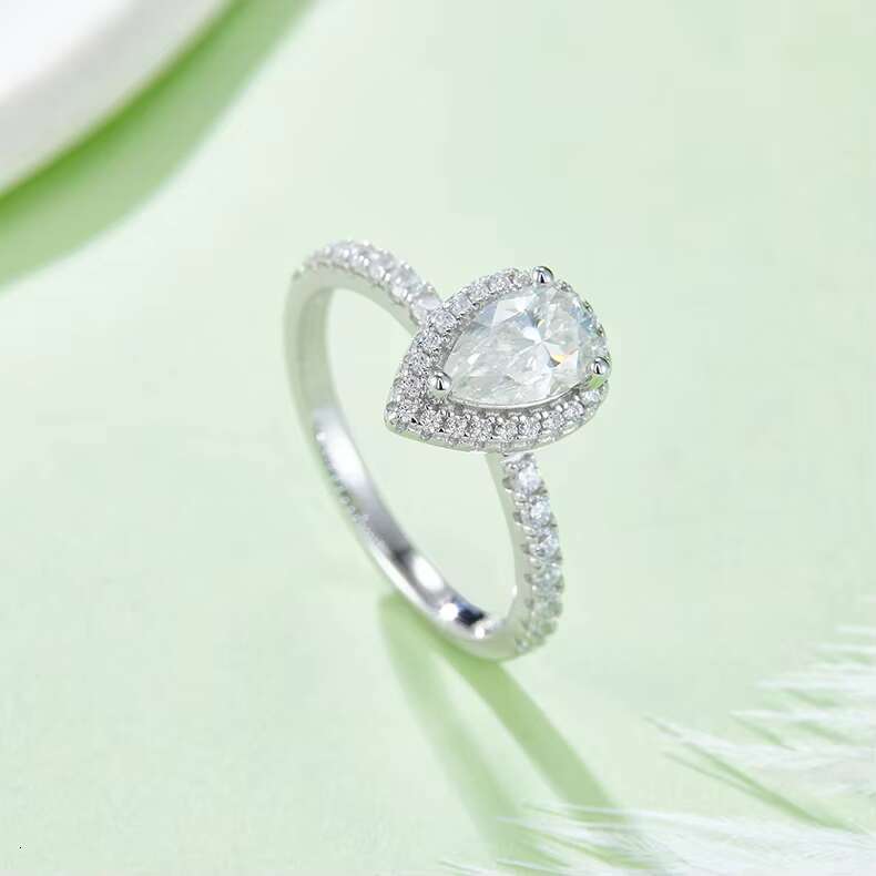 Luxury Designer Jewelry Wedding 925 Silver GRA 1ct Vvs Pear Cut Moissanite Rings for Women