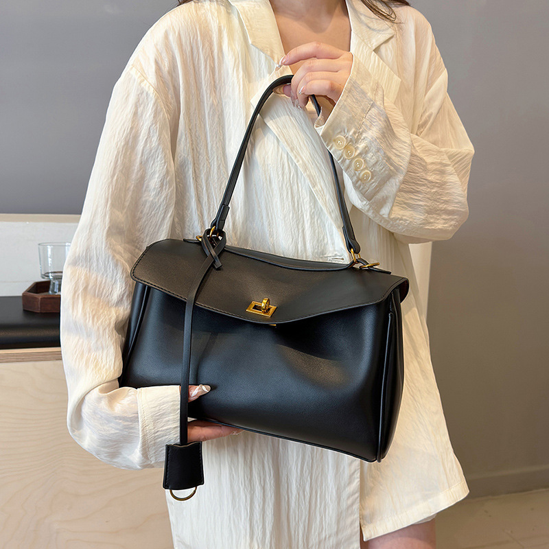 French texture soft Tote bag women simple large capacity armpit shoulder bag commuter crossbody bag 2025