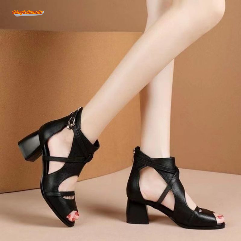 Square heel buckle with exposed toe PU sandals, rubber low cool slippers, singles, leather shoes, women's casual sports shoes ddmykukumalu