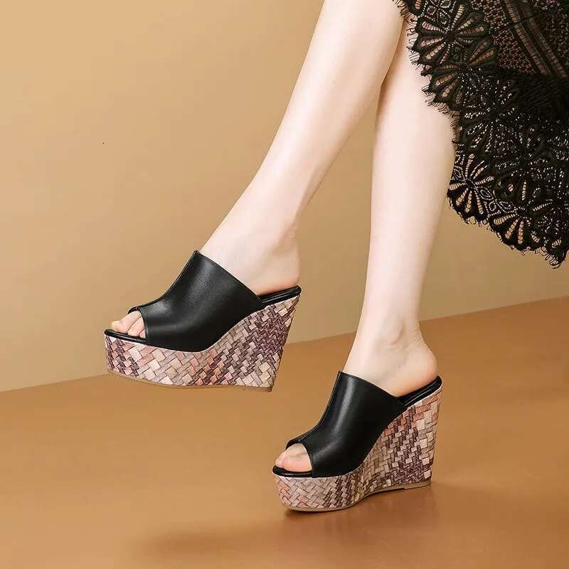 2025 Summer New Sandals Slope 11cm Designer Fashion High Heels Waterproof Thick Bottom Cool Dragging Women's Shoes