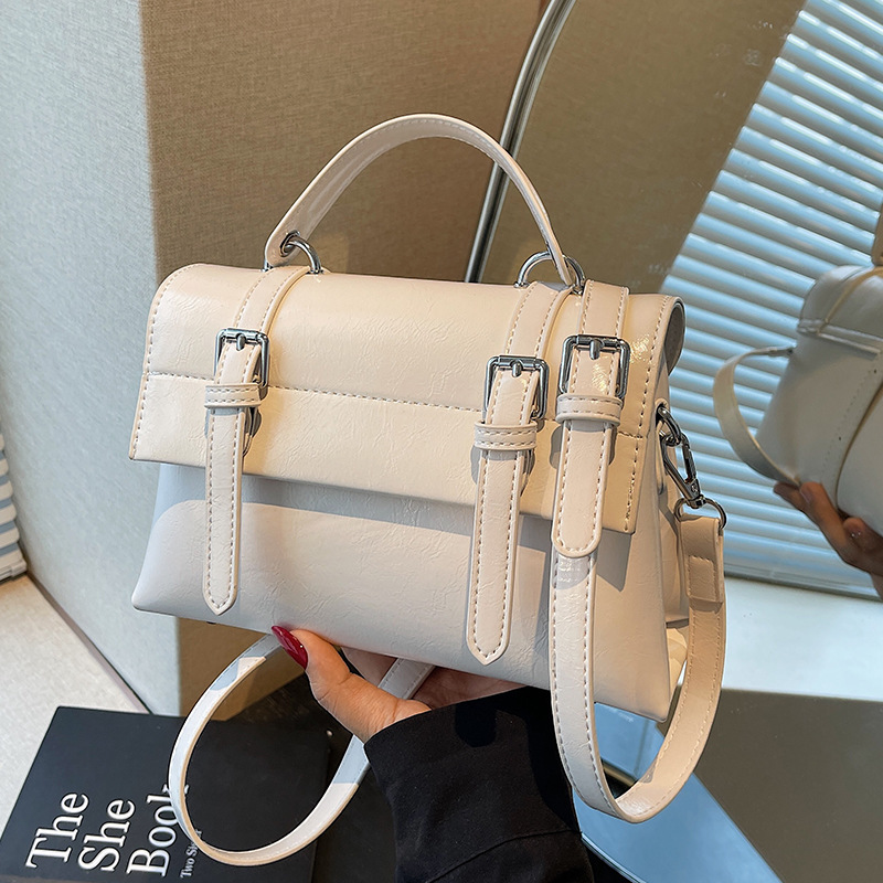 free shipping College wind large capacity handbag female early spring new solid color shoulder bag texture 2025