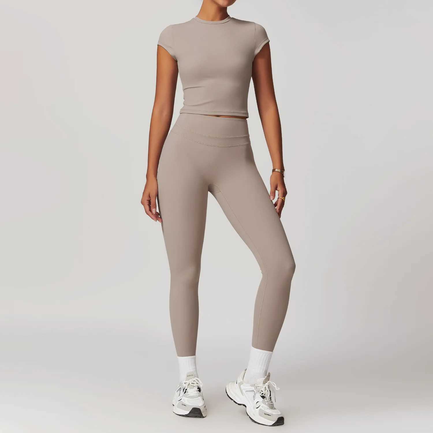 JUREN Yoga Set 2PCS Sports Set Womens Quick Drying Gym Set Womens Track and Field Clothing Running Exercise Short Sleeve Sports Yoga Clothing W250326