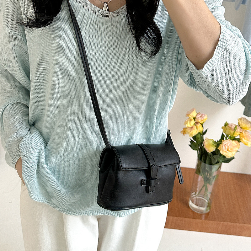 Korean Version Of A Small Niche Design Minimalist Style All Matching Small Square Bag 2025 Spring New Advanced Sense Of Single Shoulder Crossbody Bag 